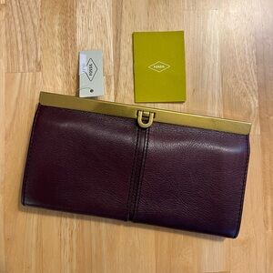 Fossil Kayla Clutch/ Wallet in Fig (maroon) color NWT